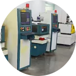 स्वचालित कनेक्टर असेंबली लाइन